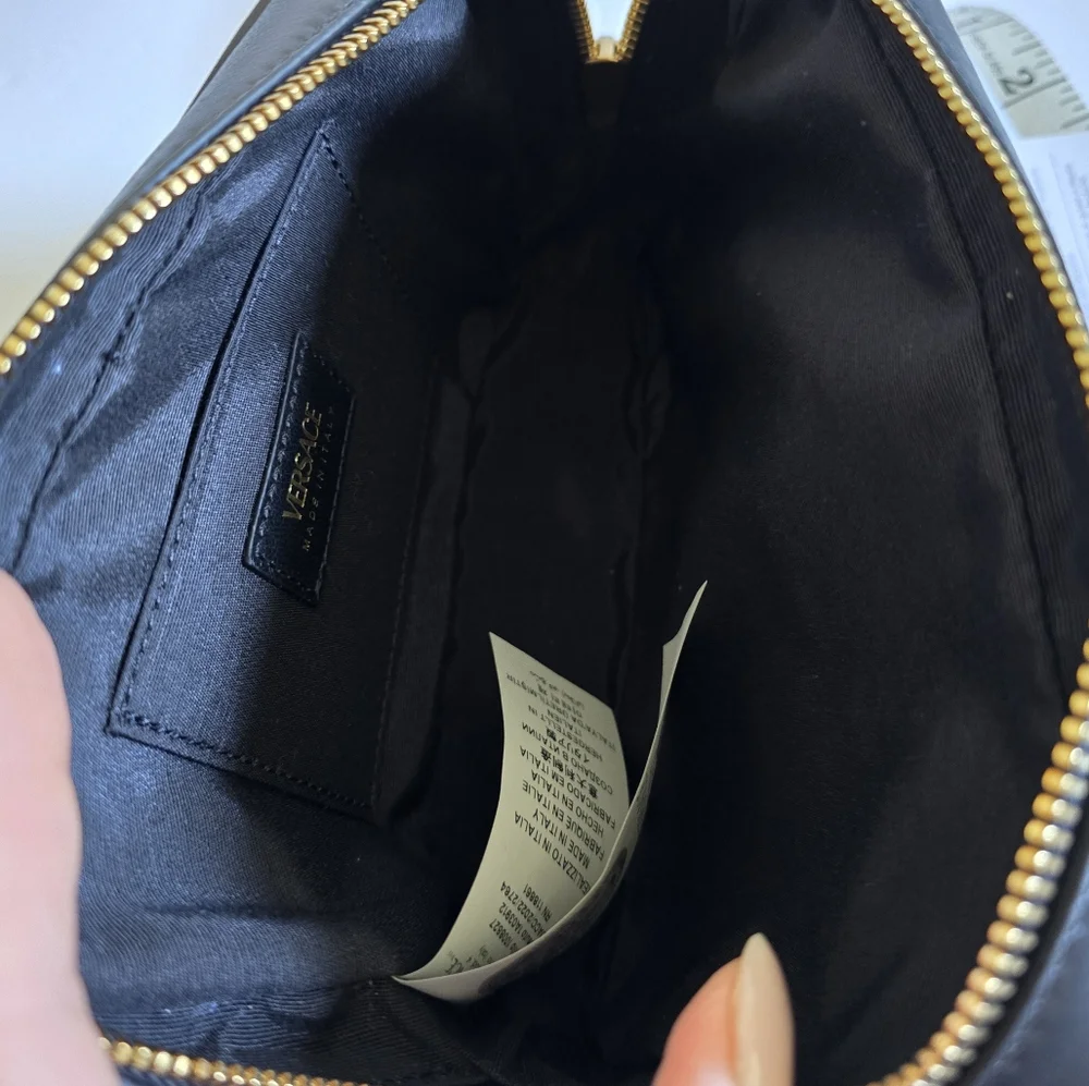 Versace Medusa Quilted Crossbody Camera Bag Black - Picture 15 of 15